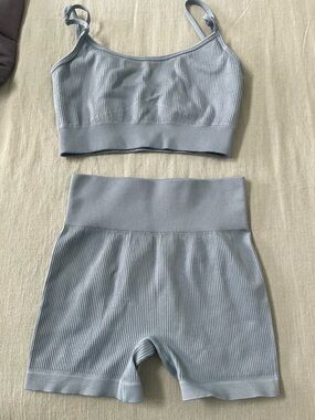 Light blue workout set